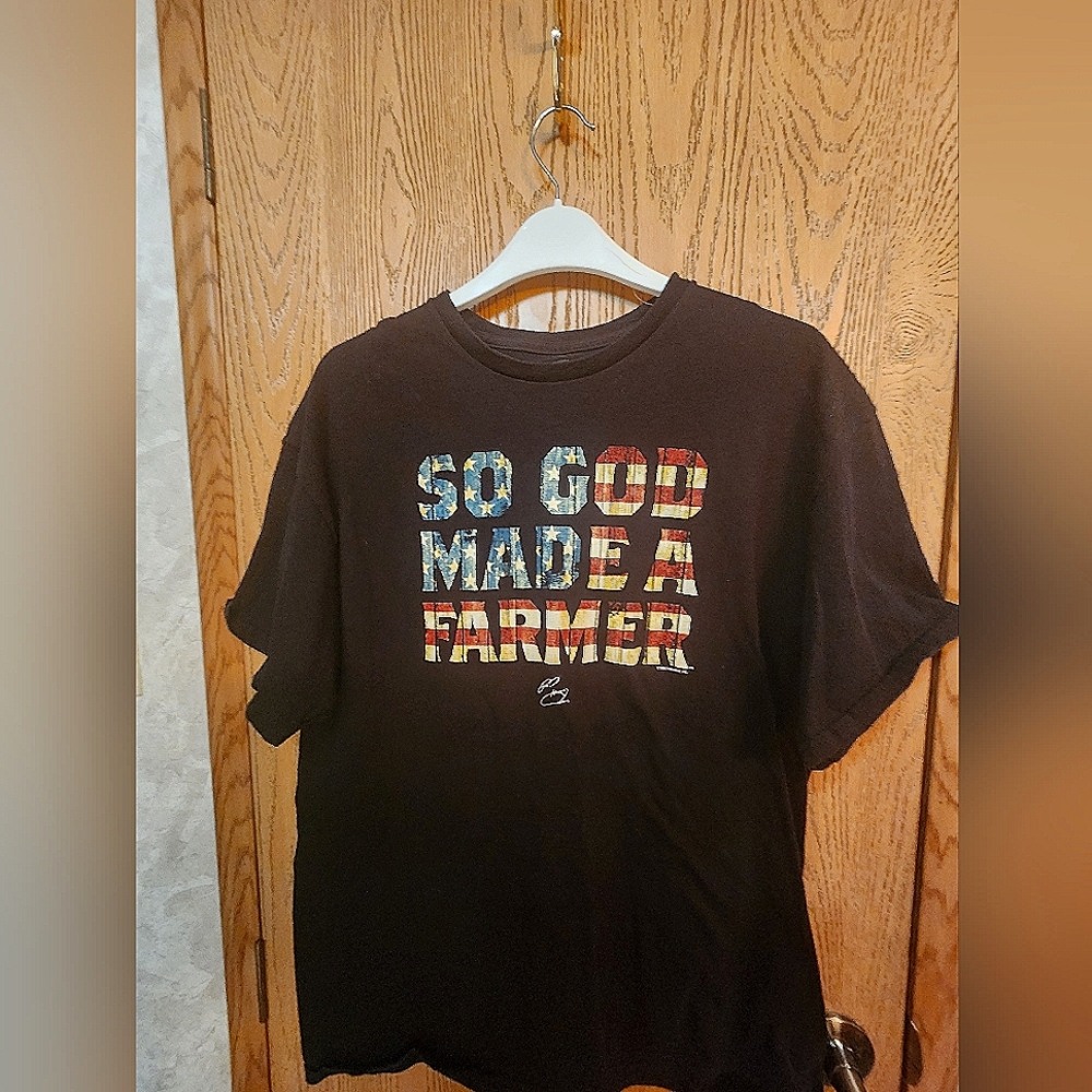 Kerusso So God Made a Farmer T-Shirt  L  Black  American Flag Graphic